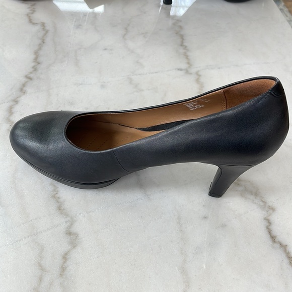 Clarks black leather platform pumps - Picture 4 of 13